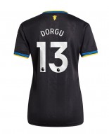 Manchester United Patrick Dorgu #13 Kolmaspaita Naisten 2025-26 Lyhythihainen